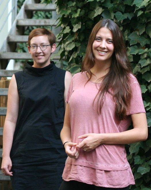 Sarah Theune verabschiedet Cornelia M. Röper Sarah Theune und Cornelia Röper